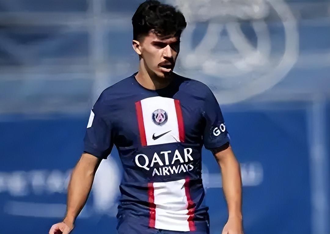 三分线外的 三分线外的